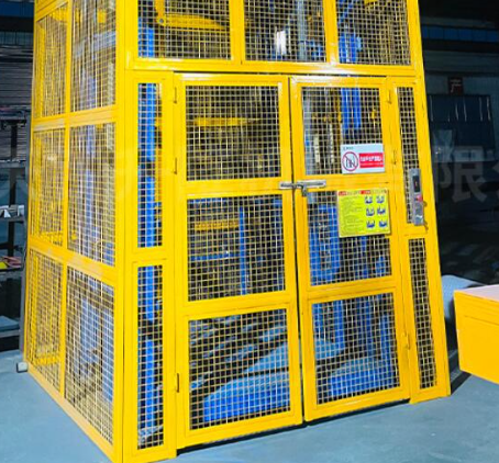 阿拉善左货梯可以安装在室外吗